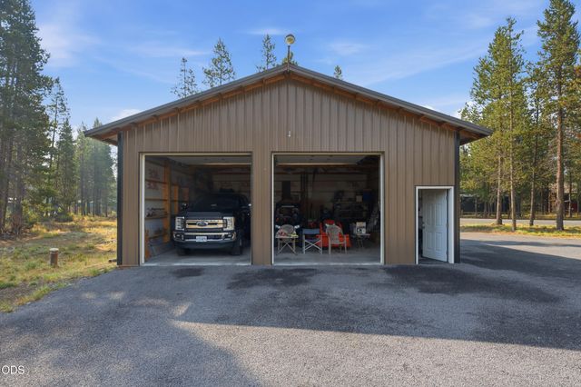 16760 Pine Place, La Pine, OR 97739