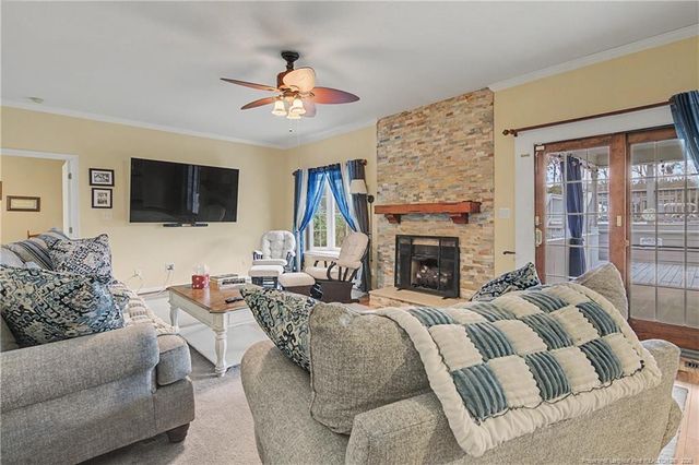 8406 Umstead Road, Fayetteville, NC 28304