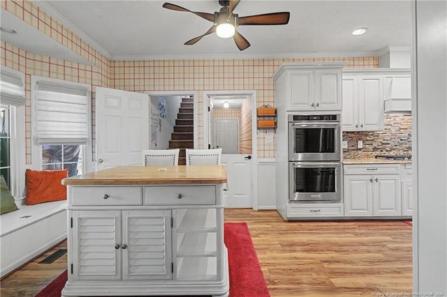 8406 Umstead Road, Fayetteville, NC 28304