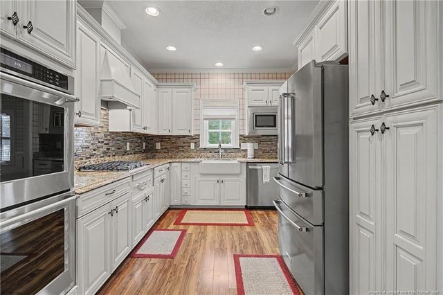 8406 Umstead Road, Fayetteville, NC 28304