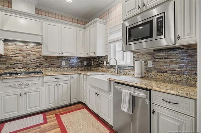 8406 Umstead Road, Fayetteville, NC 28304