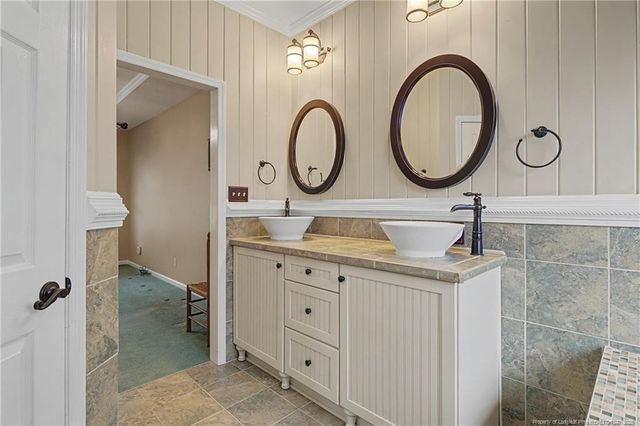 8406 Umstead Road, Fayetteville, NC 28304