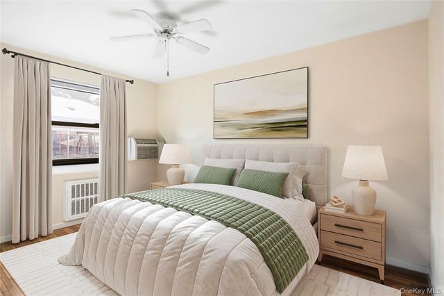 46 Terrace Circle 3F, Great Neck, NY 11021