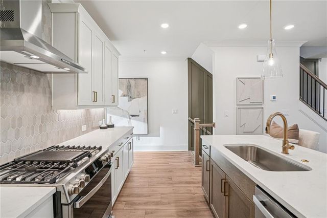 140 IVEYBROOKE Lane 75, Alpharetta, GA 30009
