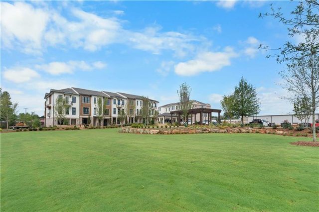 140 IVEYBROOKE Lane 75, Alpharetta, GA 30009