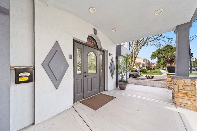 6155 W FULLERTON Avenue, Chicago, IL 60639