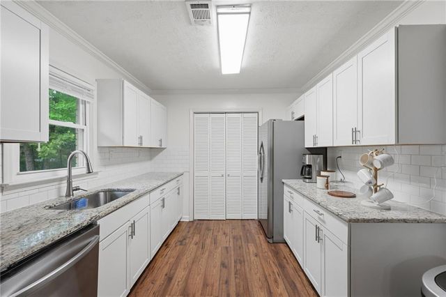 405 W Barbara Lane, Carrollton, GA 30117
