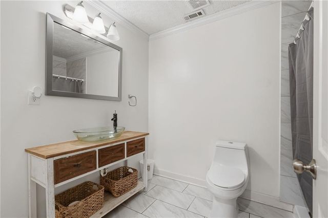 405 W Barbara Lane, Carrollton, GA 30117
