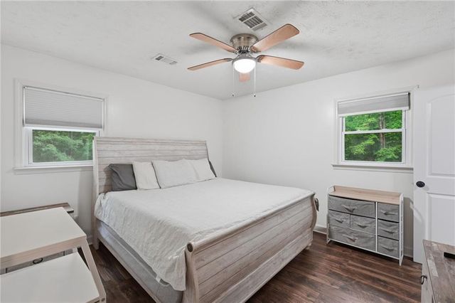 405 W Barbara Lane, Carrollton, GA 30117