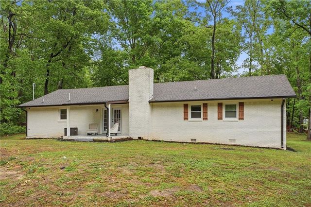 405 W Barbara Lane, Carrollton, GA 30117