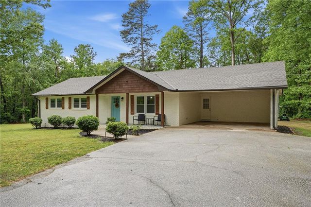 405 W Barbara Lane, Carrollton, GA 30117