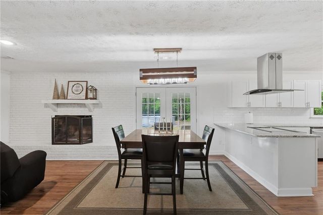 405 W Barbara Lane, Carrollton, GA 30117