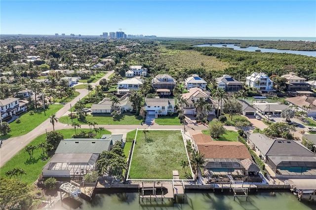 207 6th ST, Bonita Springs, FL 34134