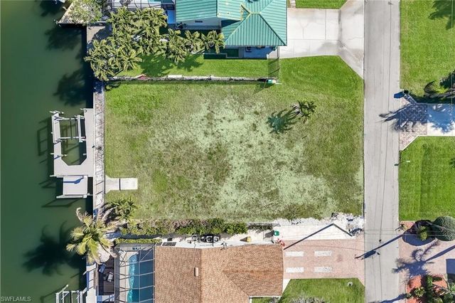 207 6th ST, Bonita Springs, FL 34134