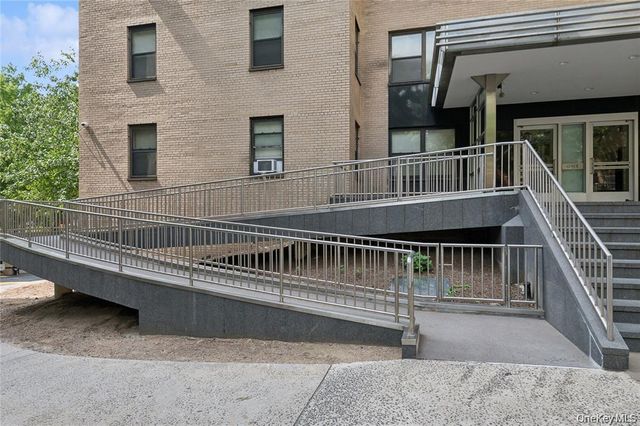 1 Fordham Hill Oval 1E, Bronx, NY 10468