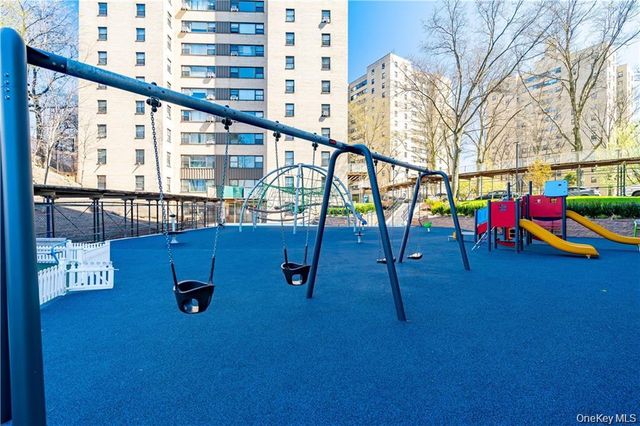 1 Fordham Hill Oval 1E, Bronx, NY 10468