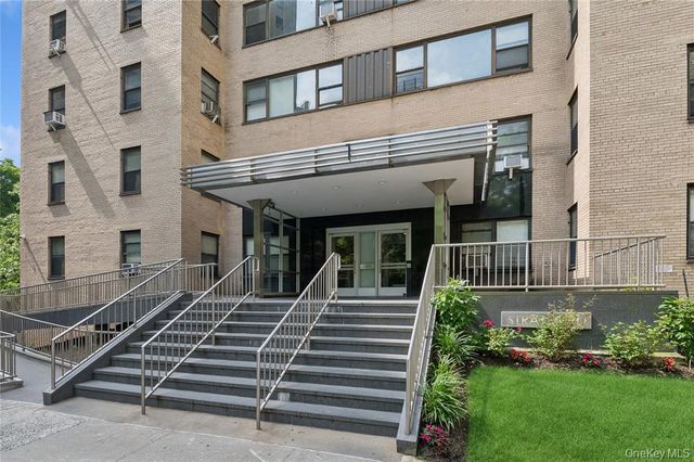 1 Fordham Hill Oval 1E, Bronx, NY 10468