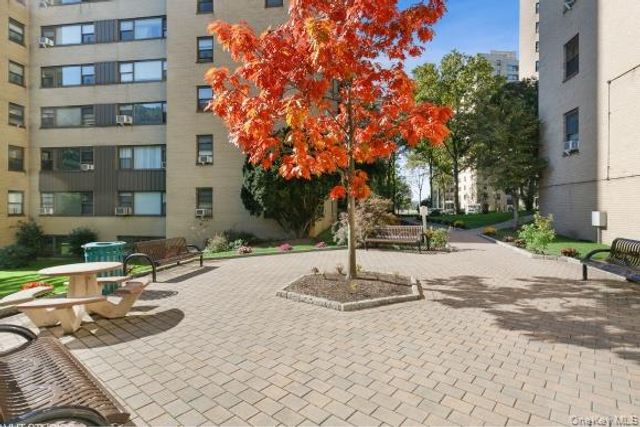 1 Fordham Hill Oval 1E, Bronx, NY 10468