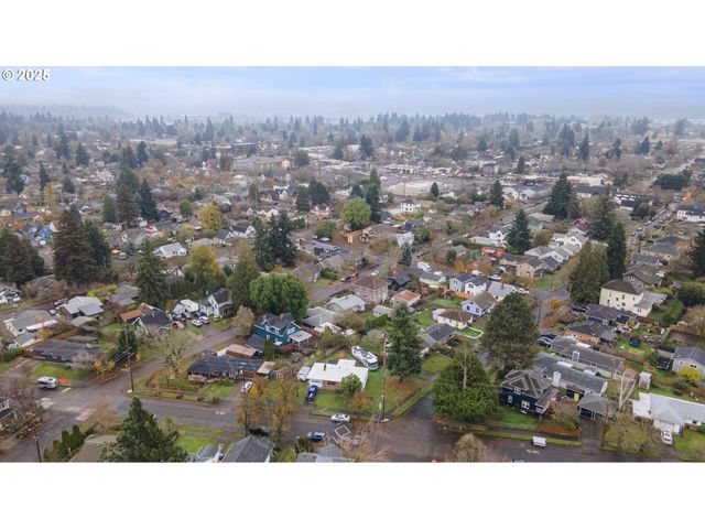 5710 N HOUGHTON St, Portland, OR 97203