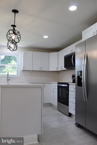 412 ROBERTA AVE, Darby, PA 19023