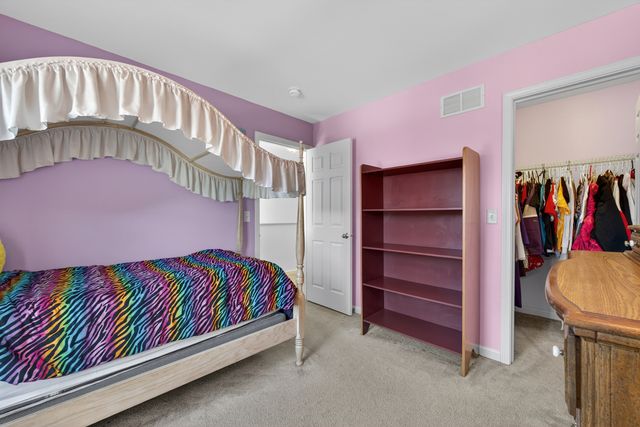 1541 Bristol Drive, Hampshire, IL 60140