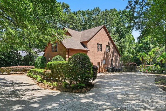 5625 Weddington Road, Concord, NC 28027