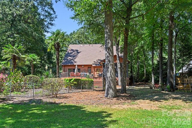 5625 Weddington Road, Concord, NC 28027