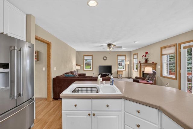 3409 Kingsbridge Drive, Janesville, WI 53546
