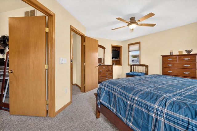 3409 Kingsbridge Drive, Janesville, WI 53546