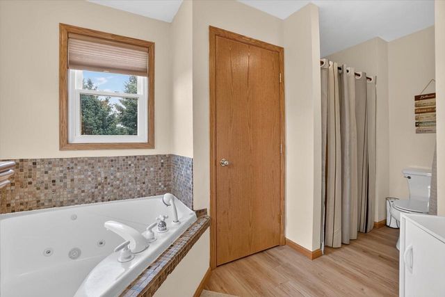 3409 Kingsbridge Drive, Janesville, WI 53546