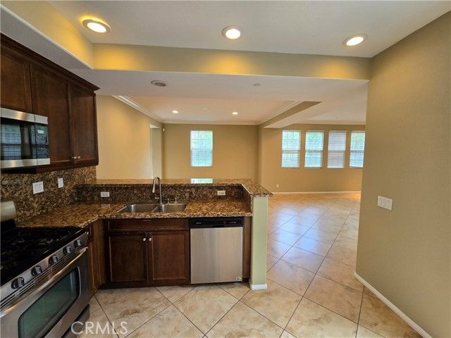 15247 Cambridge, Tustin, CA 92782