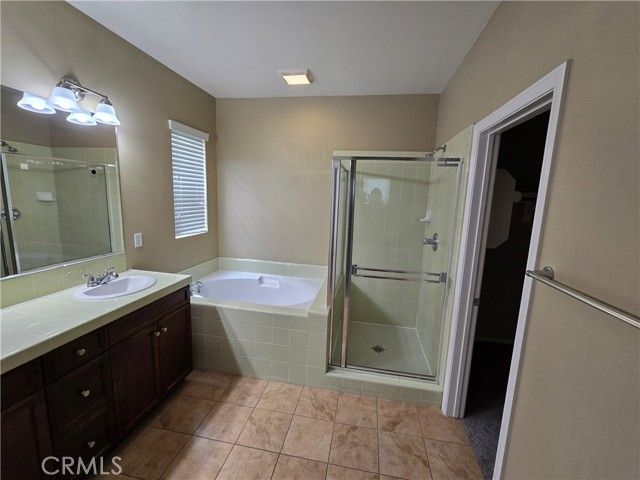 15247 Cambridge, Tustin, CA 92782