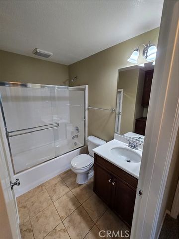 15247 Cambridge, Tustin, CA 92782