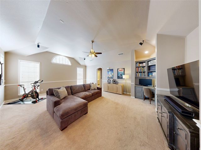 1831 Auburn Drive, Carrollton, TX 75007