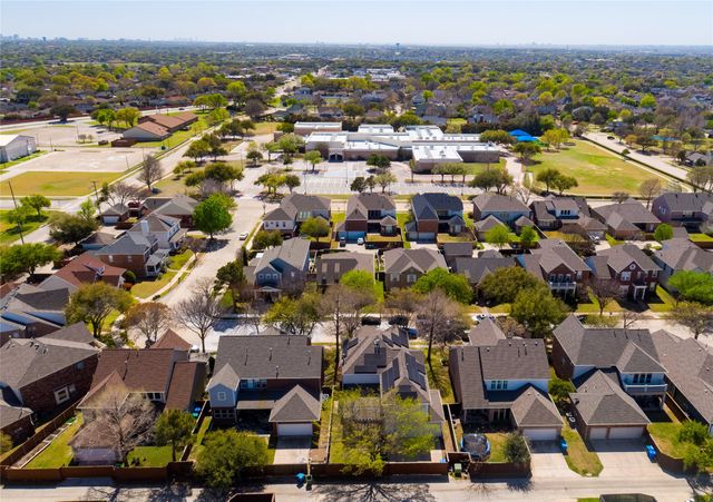 1831 Auburn Drive, Carrollton, TX 75007