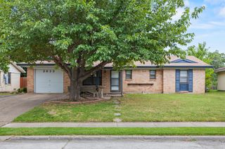 2633 Lasalle Drive, Irving, TX 75062