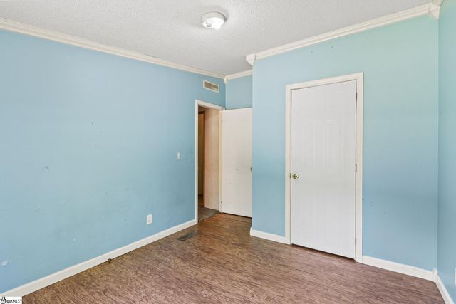 155 Shanel Drive, Woodruff, SC 29388