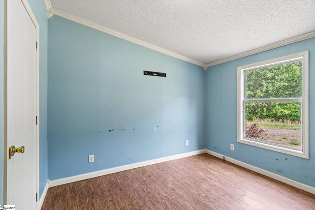 155 Shanel Drive, Woodruff, SC 29388