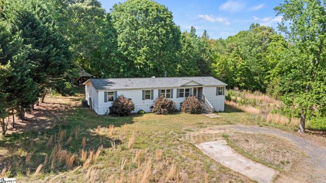 155 Shanel Drive, Woodruff, SC 29388