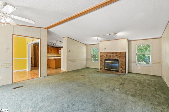 155 Shanel Drive, Woodruff, SC 29388