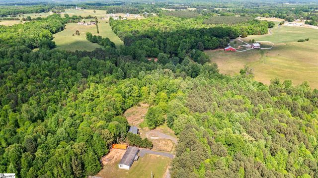 155 Shanel Drive, Woodruff, SC 29388