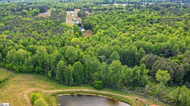 155 Shanel Drive, Woodruff, SC 29388