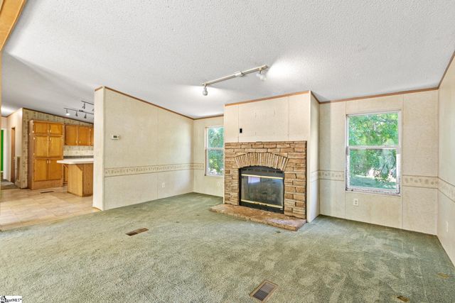 155 Shanel Drive, Woodruff, SC 29388