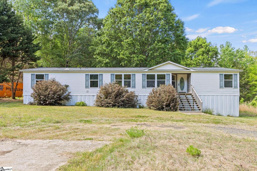 155 Shanel Drive, Woodruff, SC 29388