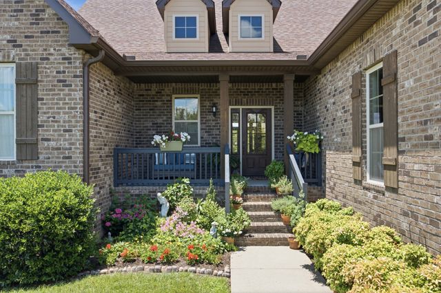 119 Millers Pt, Gallatin, TN 37066