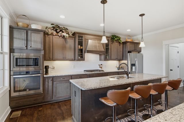 119 Millers Pt, Gallatin, TN 37066
