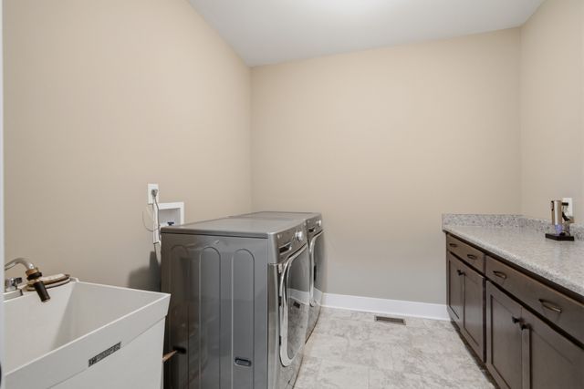 119 Millers Pt, Gallatin, TN 37066