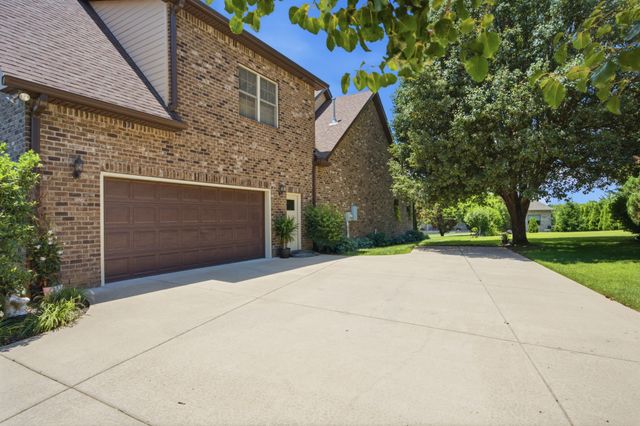 119 Millers Pt, Gallatin, TN 37066