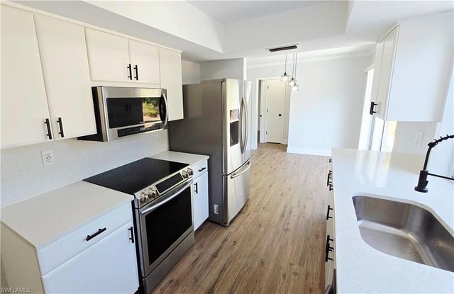 4289 Yucatan CIR, Port Charlotte, FL 33948