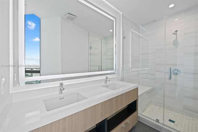 851 NE 1st Avenue PH 5700, Miami, FL 33132